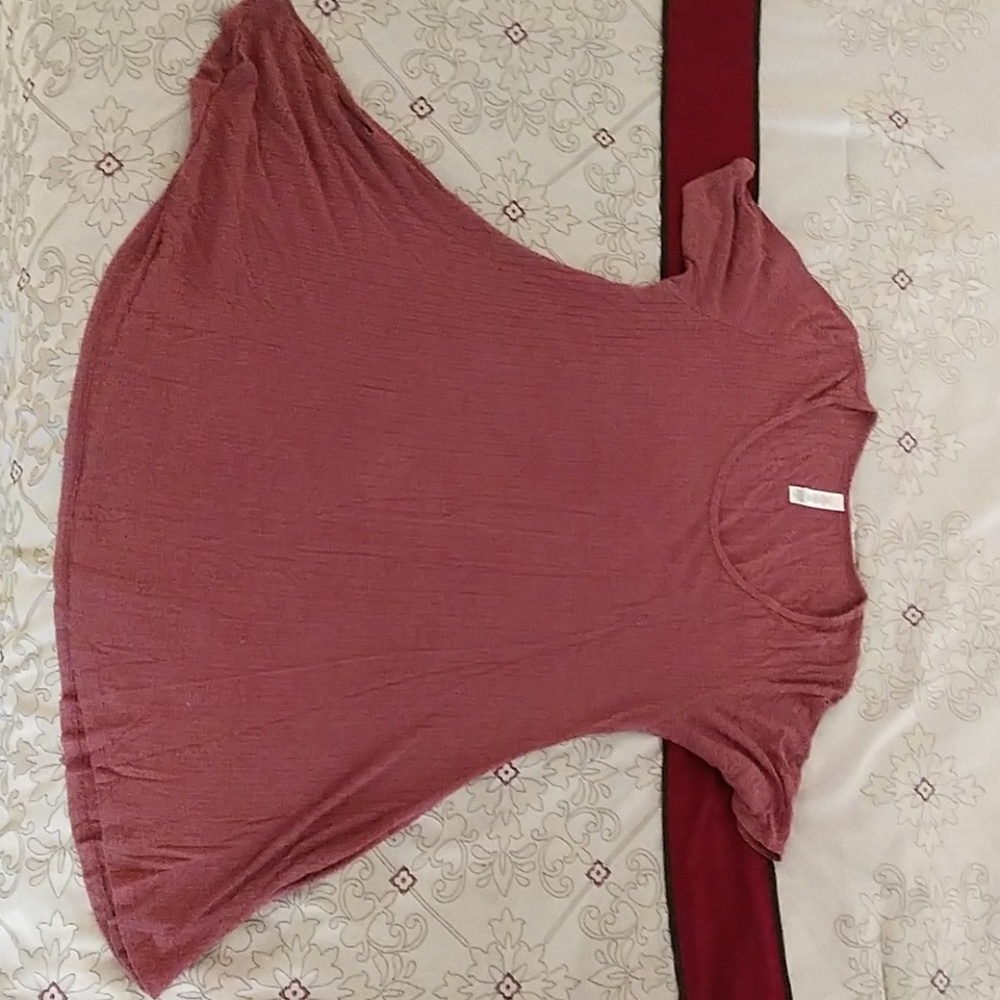Lula Roe perfect Tee in pink